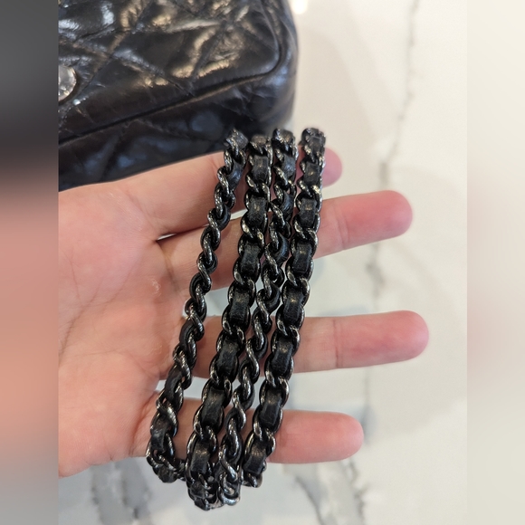 SOLD DIRECTLY Authentic Chanel Chain Mini Flap, excellent pre loved condition!! - Picture 10 of 16